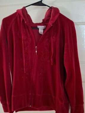 Monroe & Main Classic Red Velour Zip Hoodie (Mis491)